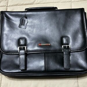 Alpine Swiss Messenger Black Leather Laptop/Brief Case Bag With Buckle Closure